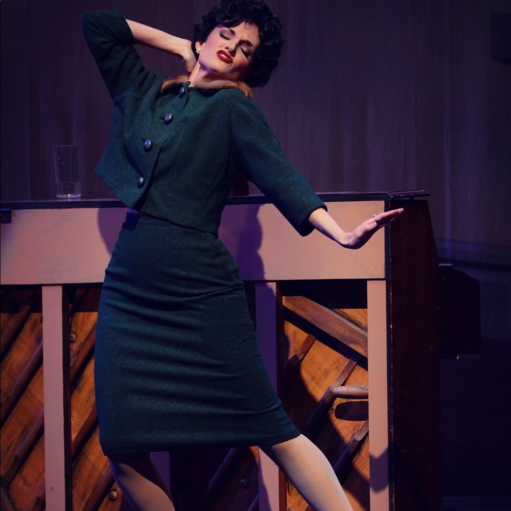 Meet your Posher, Elizabeth